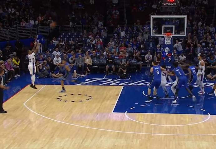  法兰克福主场险胜跃居前三  