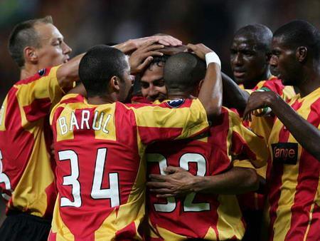  梅斯老将帕耶特达成法甲三百场  